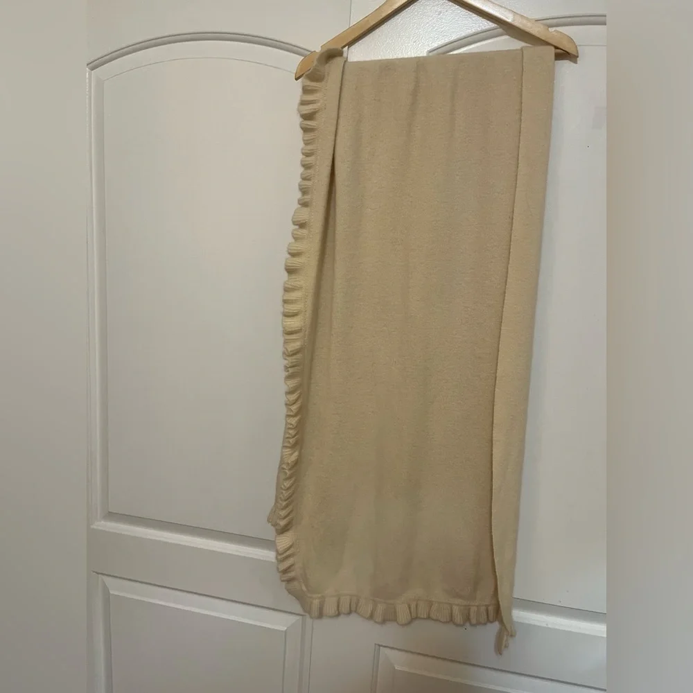 Dior cashmere blend ruffle knit scarf